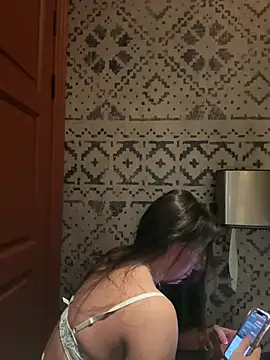 AndreaMood online show from February 5, 6:35 am