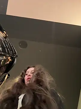 AndreaMood online show from February 10, 7:36 am