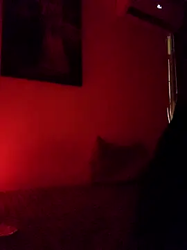 Snapshot of Mia_castagnet69 chatting on September 15, 1:05 am Mia castagnet69 online show from September 15, 1:05 am