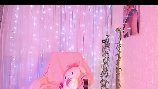 Snapshot of NattSumi chatting on January 3, 4:55 am NattSumi online show from January 3, 4:55 am