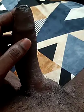 Poppymachi online show from April 5, 5:21 pm