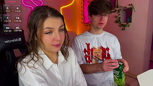 RobertAndLinela online show from March 4, 10:24 am