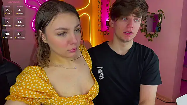 RobertAndLinela online show from March 7, 10:45 am