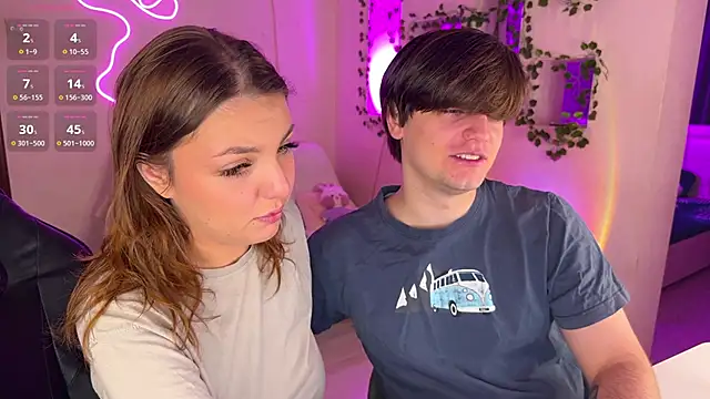 RobertAndLinela online show from November 23, 4:07 pm