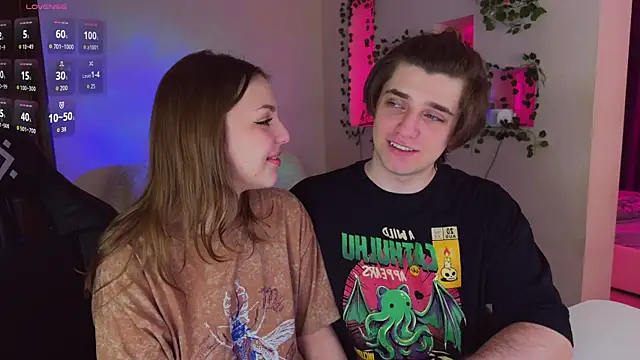 RobertAndLinela online show from June 25, 1:04 pm