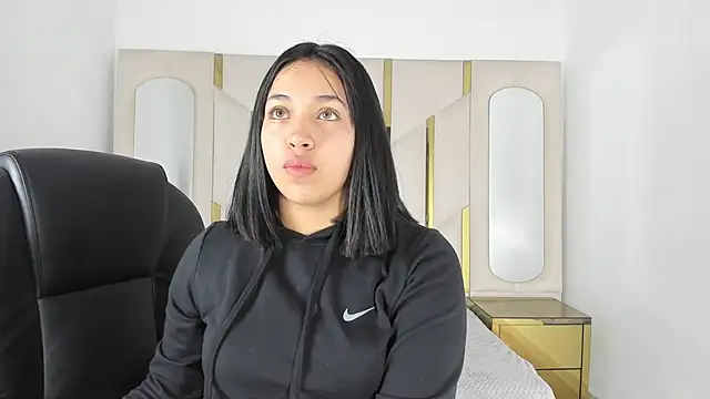 IsabellRodriguez18 online show from September 17, 3:08 am