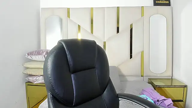 IsabellRodriguez18 online show from January 17, 3:44 am