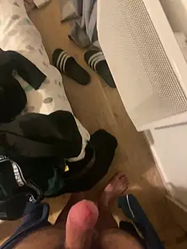 Snapshot of rominoucoquin chatting on January 2, 9:39 pm rominoucoquin online show from January 2, 9:39 pm