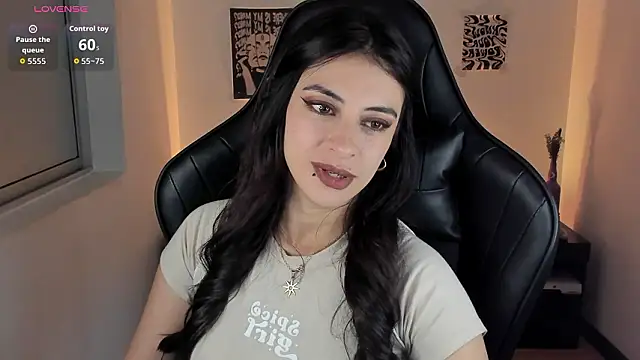 nala-saphir online show from March 20, 7:02 am