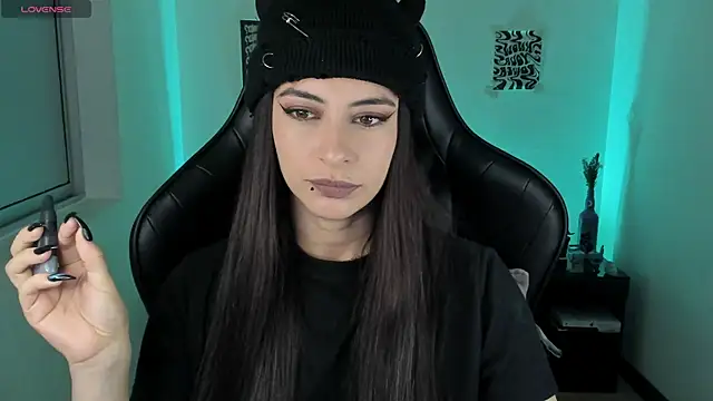 nala-saphir online show from April 14, 7:47 am