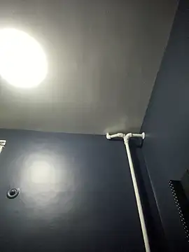 Snapshot of vic56565 chatting on December 23, 3:40 am vic56565 online show from December 23, 3:40 am