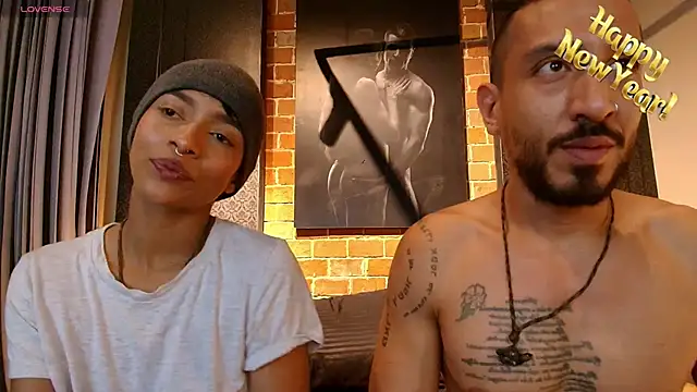 Snapshot of AntonAndSofii chatting on January 6, 3:42 am AntonAndSofii online show from January 6, 3:42 am