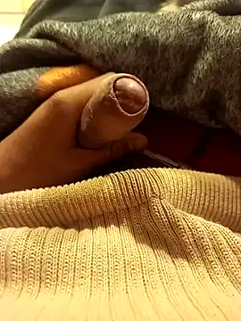 Snapshot of Luismiguelmx23 chatting on November 16, 5:35 am Luismiguelmx23 online show from November 16, 5:35 am