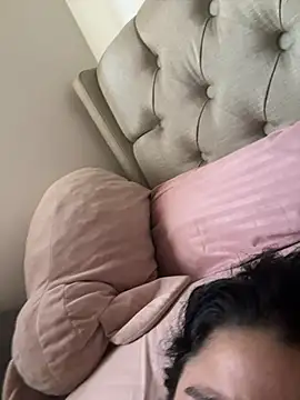 apriil rossee online show from February 6, 2:04 pm