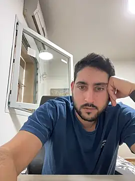 Snapshot of luffykingofpirets chatting on January 7, 8:24 am luffykingofpirets online show from January 7, 8:24 am