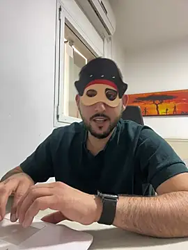 Snapshot of luffykingofpirets chatting on February 13, 10:02 am luffykingofpirets online show from February 13, 10:02 am