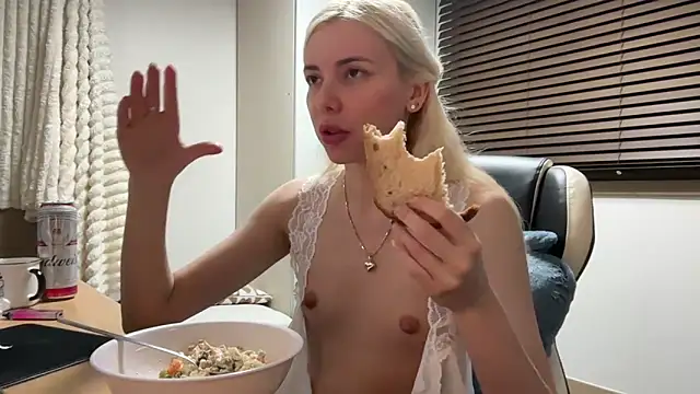 yunasuka online show from January 1, 3:24 pm