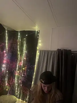 kayNkris online show from December 22, 9:17 am