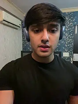 Snapshot of sunny49477 chatting on February 7, 11:23 am sunny49477 online show from February 7, 11:23 am