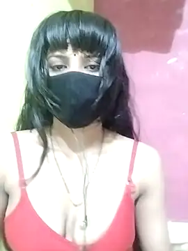 Snapshot of Coupleshow47 chatting on March 5, 11:05 pm Coupleshow47 online show from March 5, 11:05 pm