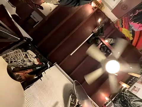 Eden Darkskye online show from September 29, 4:39 am