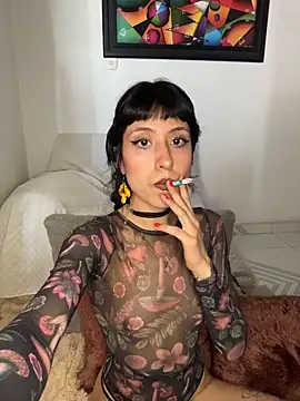 indira k online show from December 16, 3:17 pm