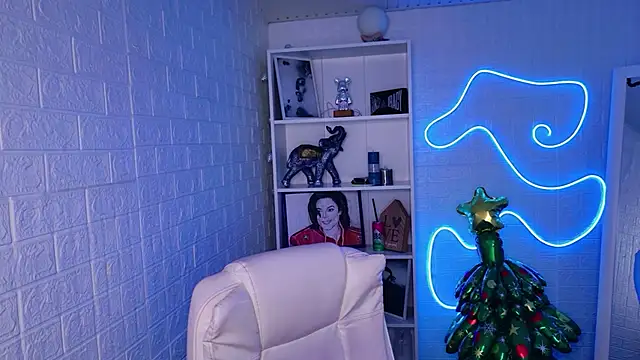 StellaFrost online show from December 18, 4:35 pm