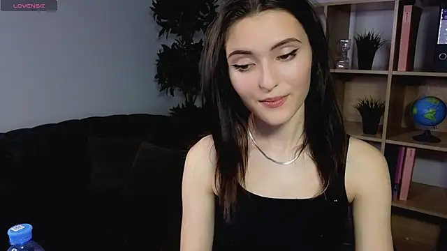 Snapshot of niki_cutes chatting on January 25, 7:17 am niki cutes online show from January 25, 7:17 am