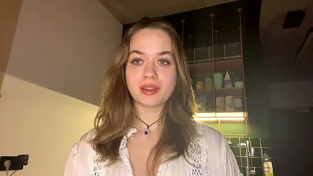 Snapshot of RoxyStar17 chatting on January 20, 11:10 pm RoxyStar17 online show from January 20, 11:10 pm