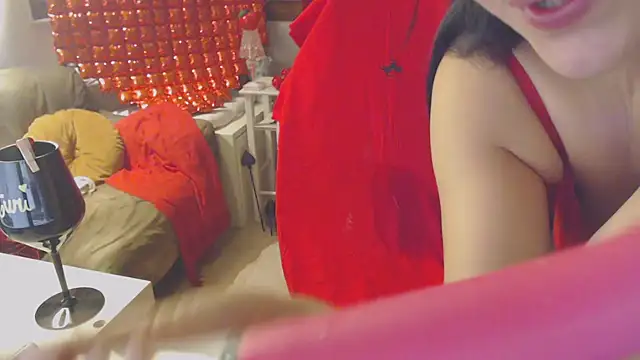 LasolitaAuri online show from February 14, 11:09 pm