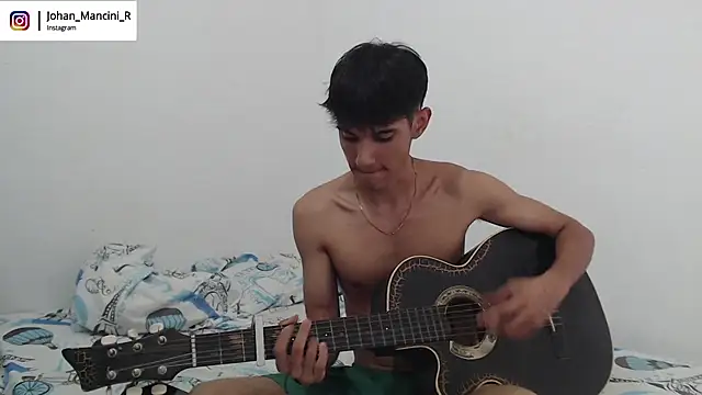 Snapshot of Johan_Mancini_R chatting on January 8, 7:13 pm Johan Mancini R online show from January 8, 7:13 pm