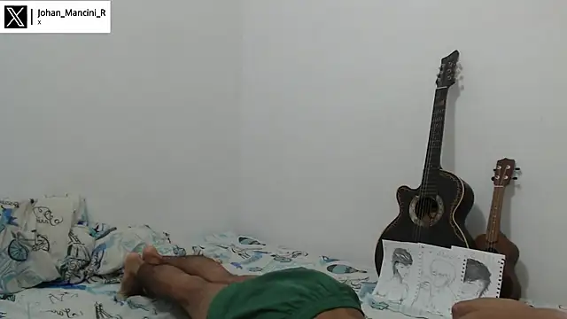 Snapshot of Johan_Mancini_R chatting on February 25, 10:39 pm Johan Mancini R online show from February 25, 10:39 pm