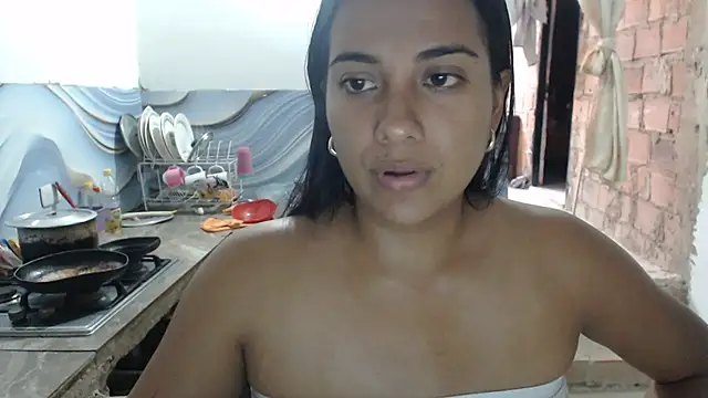 Snapshot of Coral0403 chatting on July 9, 6:45 pm Coral0403 online show from July 9, 6:45 pm