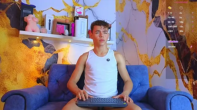 Snapshot of Nijinsky_LatinBoy chatting on January 13, 11:04 am Nijinsky LatinBoy online show from January 13, 11:04 am