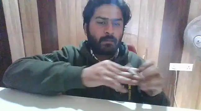 indihotguy online show from February 6, 10:59 am