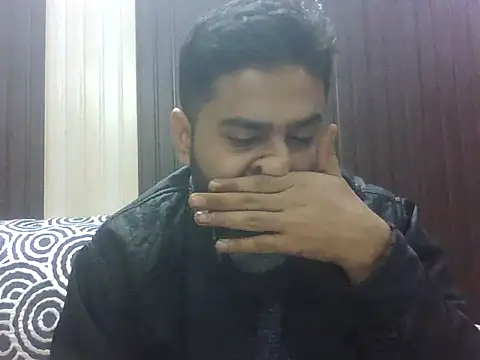 indihotguy online show from February 2, 1:43 pm