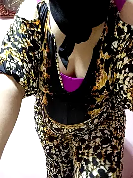 Snapshot of Botina-68 chatting on February 23, 11:36 pm Botina-68 online show from February 23, 11:36 pm