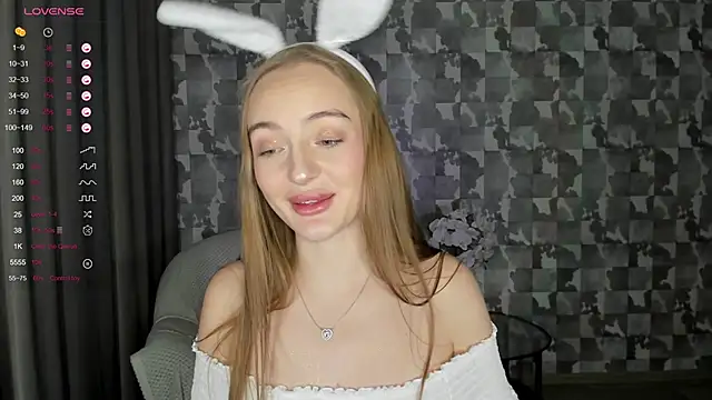 A delina online show from February 25, 4:42 pm