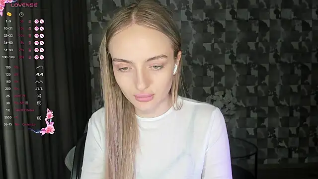 A delina online show from March 26, 4:45 pm