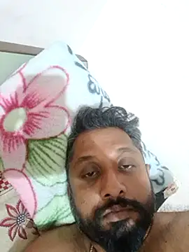 Snapshot of carria_homes chatting on February 19, 2:55 am carria homes online show from February 19, 2:55 am