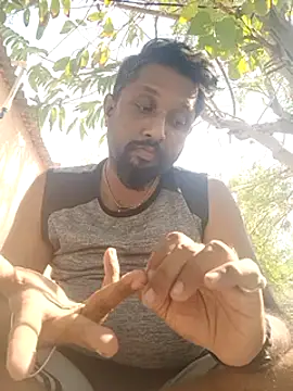 Snapshot of carria_homes chatting on March 14, 5:24 pm carria homes online show from March 14, 5:24 pm