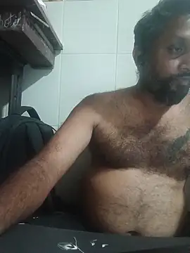 Snapshot of carria_homes chatting on February 3, 7:41 pm carria homes online show from February 3, 7:41 pm