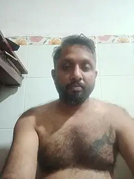 Snapshot of carria_homes chatting on February 19, 7:43 pm carria homes online show from February 19, 7:43 pm