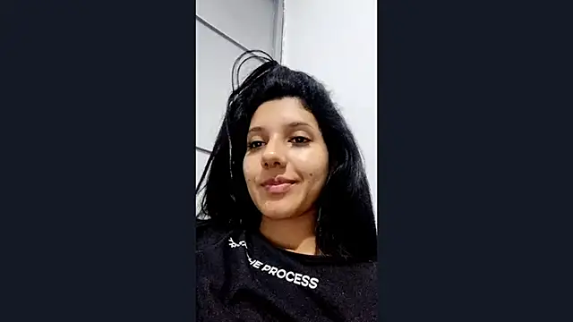 Snapshot of emmariders2 chatting on January 6, 4:26 am emmariders2 online show from January 6, 4:26 am