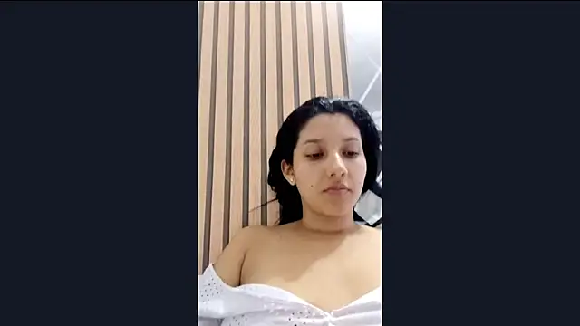 Snapshot of emmariders2 chatting on January 26, 9:51 pm emmariders2 online show from January 26, 9:51 pm