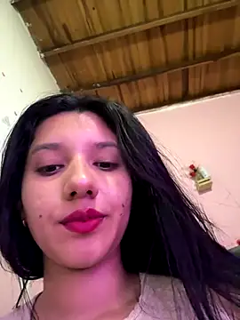 Snapshot of emmariders2 chatting on October 12, 4:44 am emmariders2 online show from October 12, 4:44 am