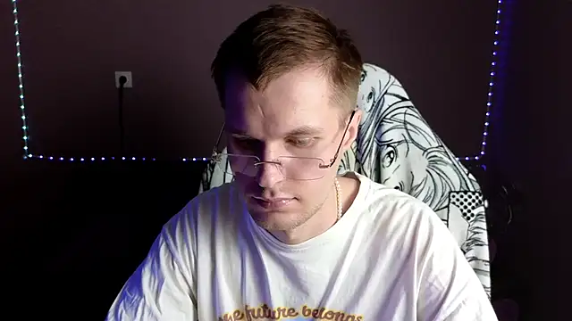 Leonnextdoor online show from January 2, 9:54 am