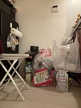 Snapshot of mina_0207 chatting on March 5, 9:11 pm mina 0207 online show from March 5, 9:11 pm