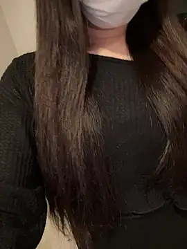 Snapshot of mina_0207 chatting on March 22, 1:42 am mina 0207 online show from March 22, 1:42 am