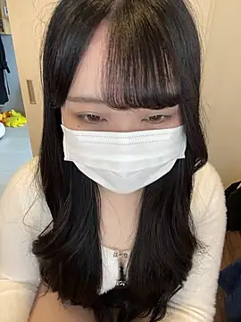 Snapshot of mina_0207 chatting on April 12, 2:16 am mina 0207 online show from April 12, 2:16 am